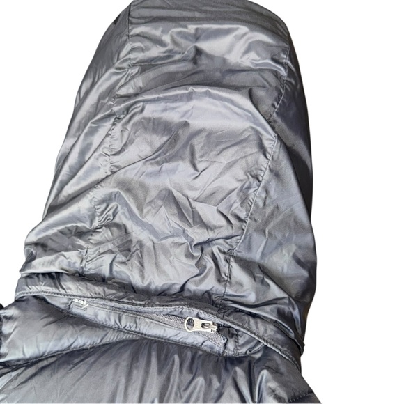 See Clip 🤩 The North Face 700 Down Fill Black  Long Winter Puffer Jacket XS - Picture 14 of 17